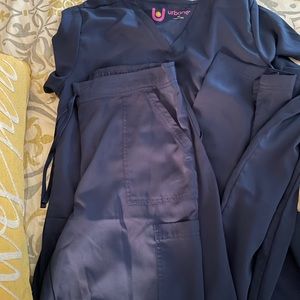 Urbane navy scrub set